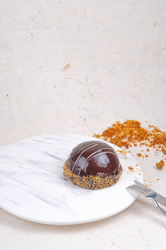 CHOCOLATE DOME CAKE (9 PIECES)