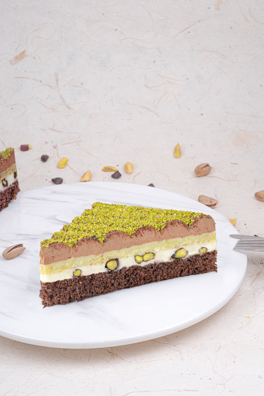 PISTACHIO DREAM CAKE (12 SLICES)