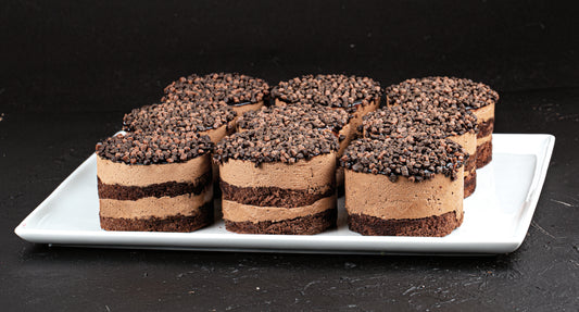 MONO CHOCOLATE CAKE (9 PIECES)