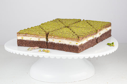PISTACHIO DREAM CAKE (12 SLICES)